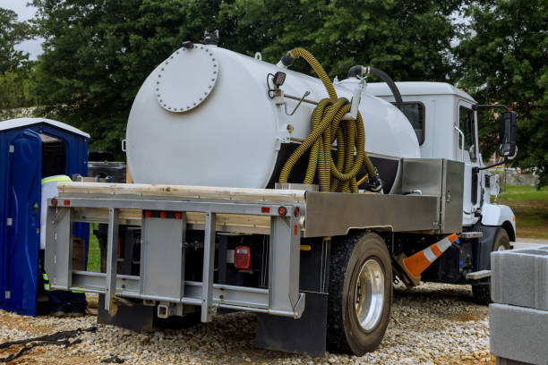 Best Portable toilet rental cost  in Bedford, IN